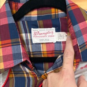 Vintage single needle Wrangler Men's Colorful Pearl snap Shirt.